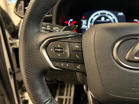 Used 2024 Lexus LX 600 F Sport AWD/4WD image 13