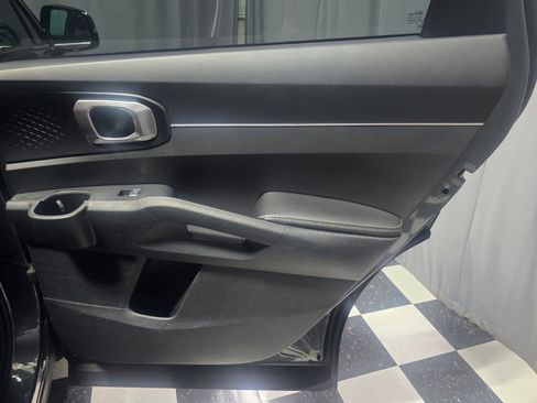 Used 2021 Kia Sorento LX AWD/4WD image 10