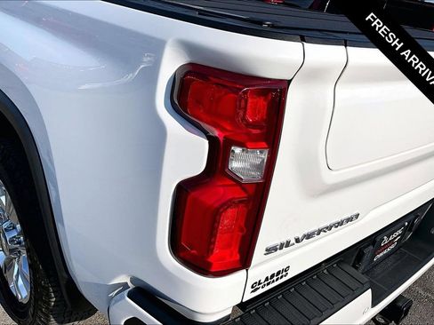 Used 2022 Chevrolet Silverado 2500 High Country AWD/4WD image 23