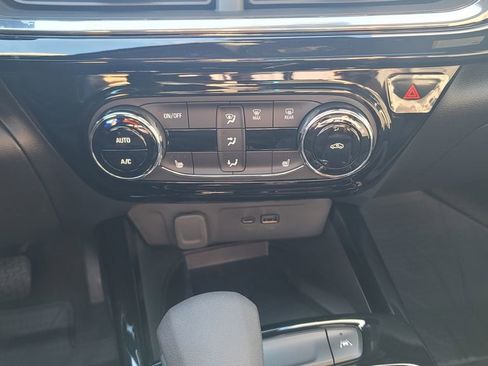 New 2026 Chevrolet Trax RS w/ Sunroof Package image 22