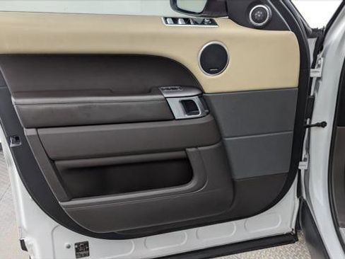 Used 2018 Land Rover Range Rover Sport HSE image 13