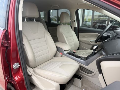Used 2016 Ford Escape SE w/ SE Chrome Package AWD/4WD image 23