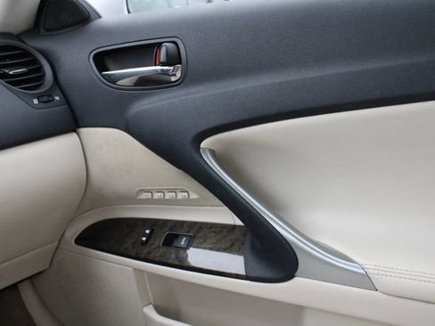 Used 2010 Lexus IS 350C RWD image 21