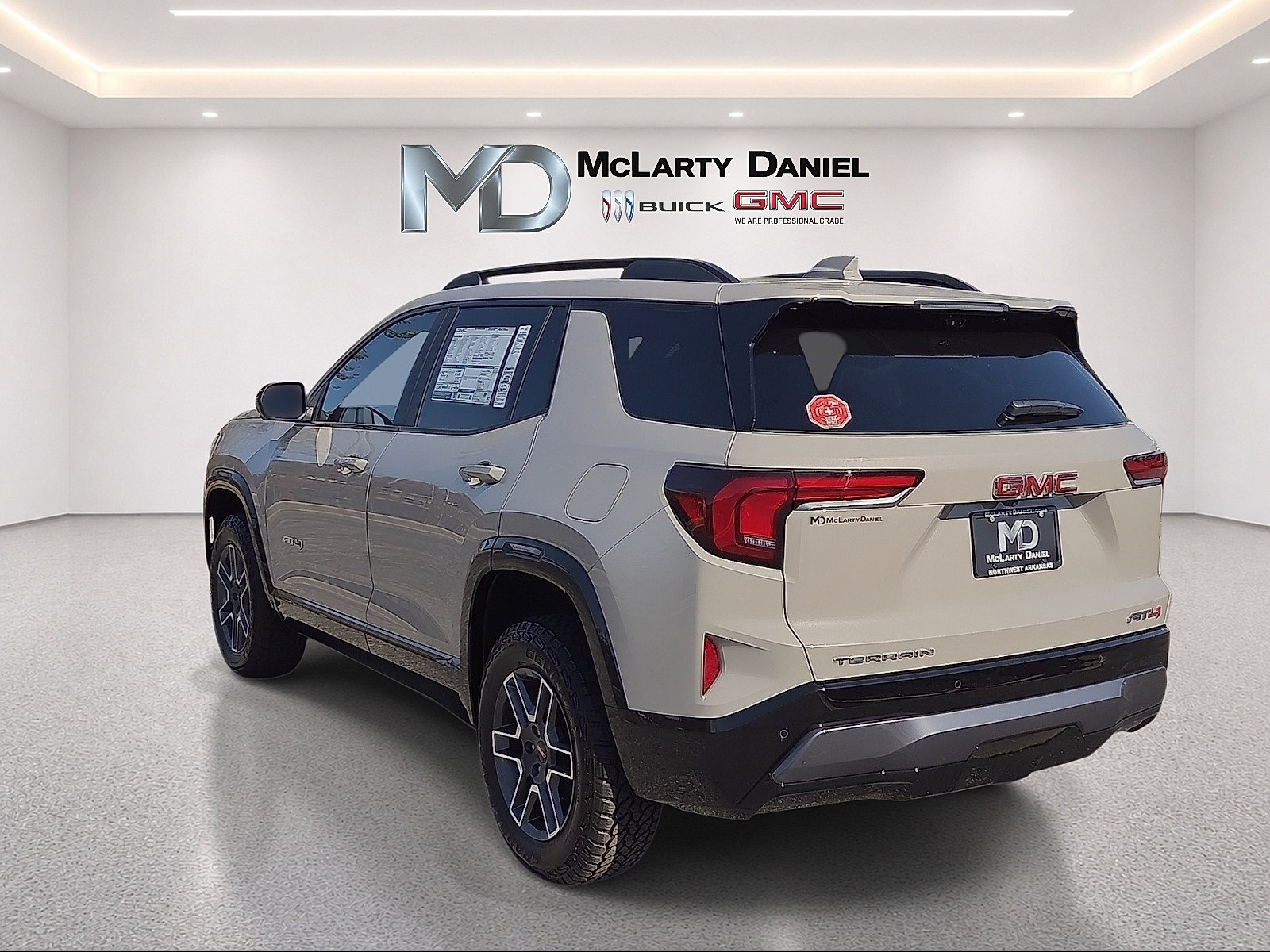 New 2027 GMC Terrain AT4 w/ Technology Package II AWD/4WD image 4