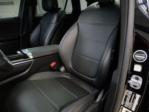 Certified 2026 Mercedes-Benz GLC 300 4MATIC image 3