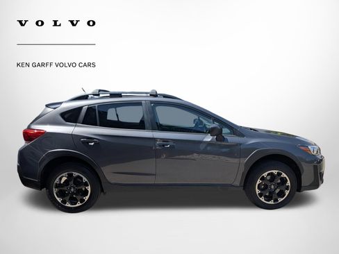 Used 2023 Subaru Crosstrek 2.0i AWD/4WD image 2