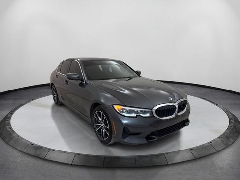 Used 2021 BMW 330i xDrive Sedan w/ Driving Assistance Package AWD/4WD image 3