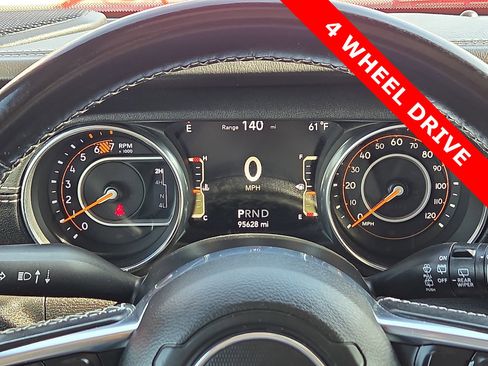 Used 2020 Jeep Wrangler Unlimited Sahara image 23