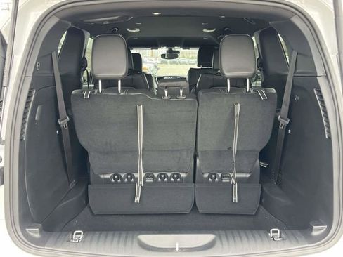 New 2026 Chrysler Pacifica Select image 17