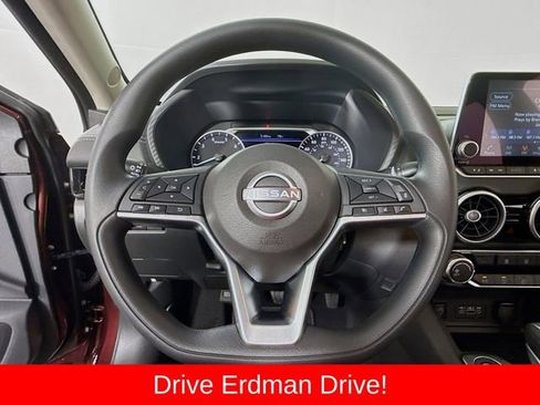 Used 2025 Nissan Sentra SV FWD image 11