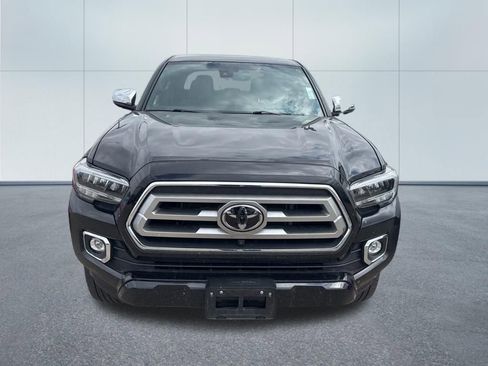 Used 2020 Toyota Tacoma Limited AWD/4WD image 2