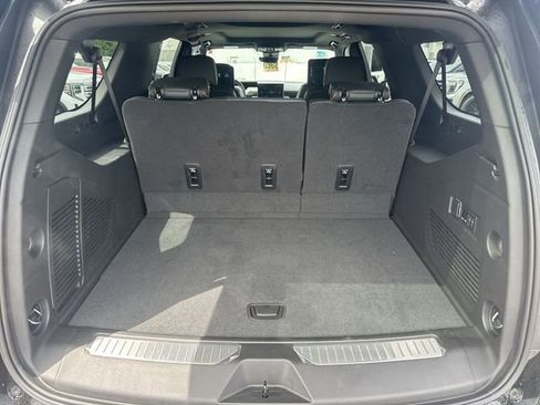 New 2026 GMC Yukon XL AT4 AWD/4WD image 25