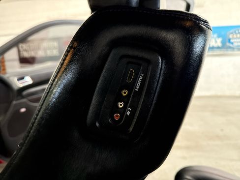 Used 2018 Dodge Durango R/T w/ Technology Group image 39