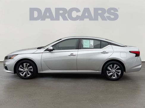Used 2022 Nissan Altima 2.5 S image 4
