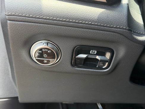 Used 2023 Mercedes-Benz EQS 580 4MATIC Sedan image 14
