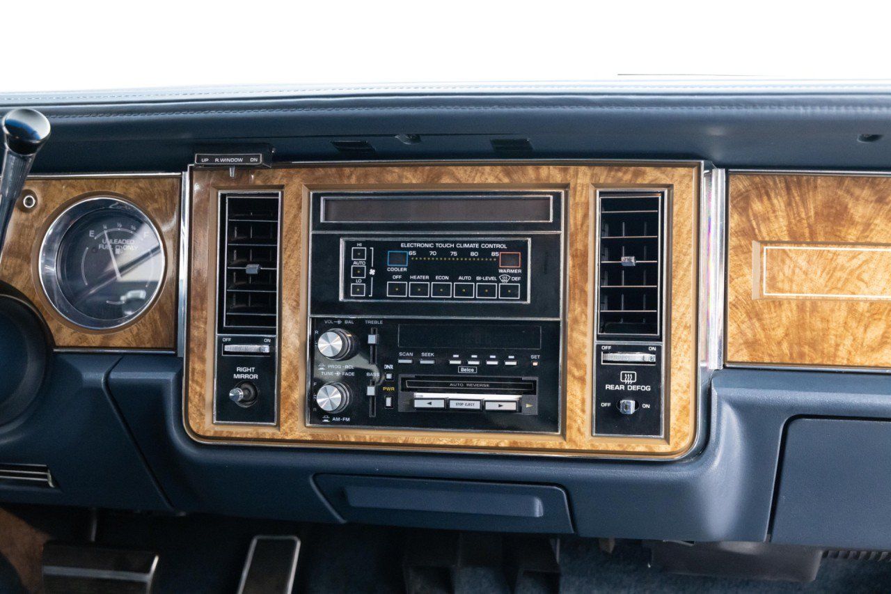 Used 1990 Buick Le Sabre Estate RWD image 16