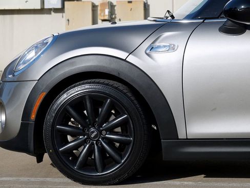 Used 2017 MINI Cooper S image 24