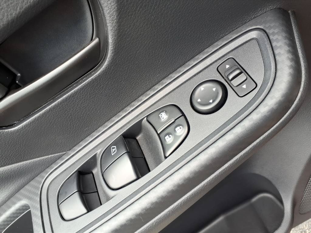 Used 2025 Nissan Versa S w/ Trunk Package FWD image 17