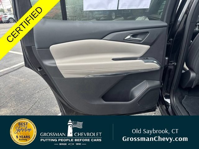 Used 2026 Chevrolet Traverse LT w/ Driver Confidence Package FWD image 23
