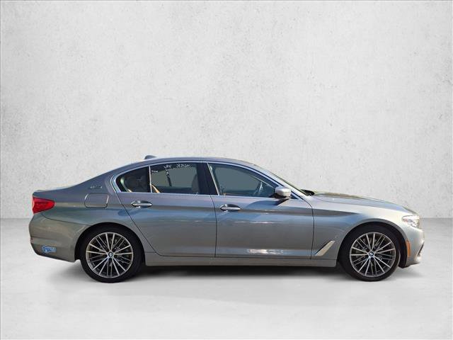 Used 2018 BMW 530e w/ Premium Package 2 RWD image 4