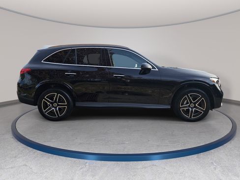 New 2026 Mercedes-Benz GLC 300 image 4