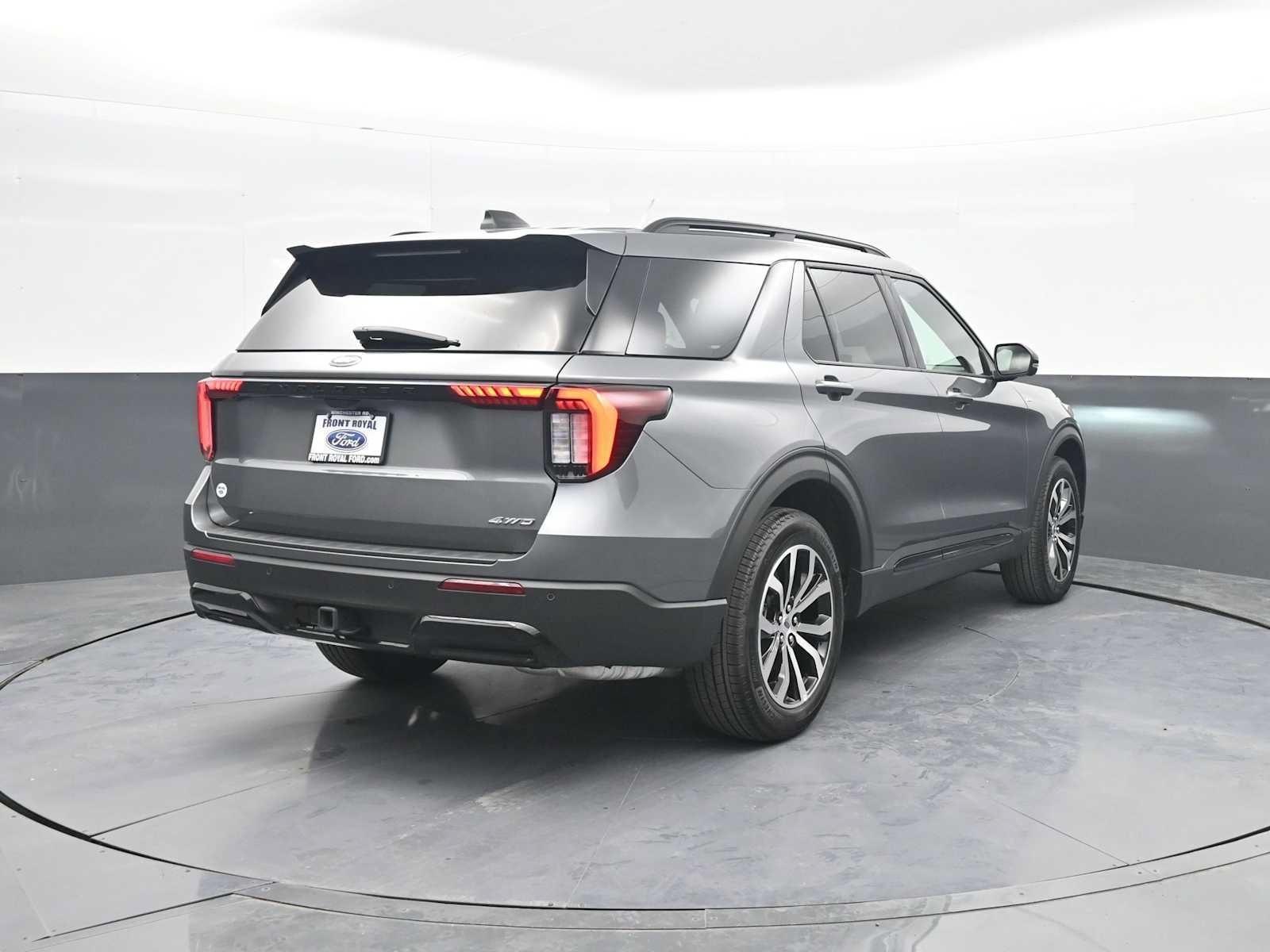 New 2025 Ford Explorer ST-Line AWD/4WD image 7