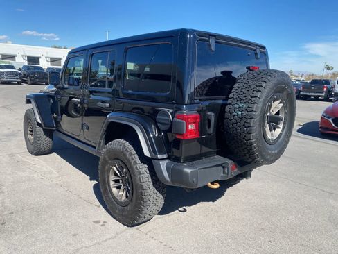 Used 2024 Jeep Wrangler Unlimited Rubicon 392 image 9