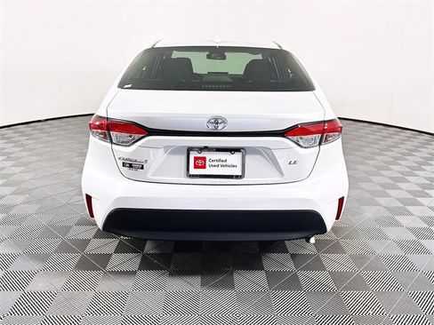 Certified 2025 Toyota Corolla LE image 22