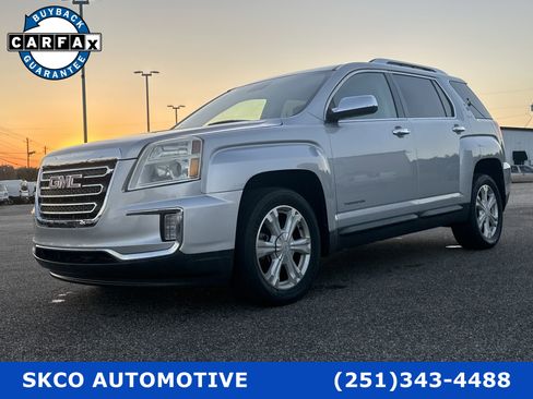 Used 2017 GMC Terrain SLT image 1