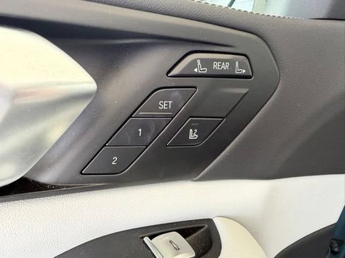 Used 2025 BMW X7 xDrive40i w/ Premium Package AWD/4WD image 13