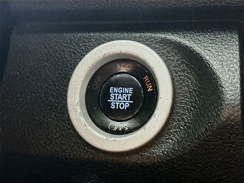 Used 2017 RAM 1500 Laramie w/ Convenience Group image 27