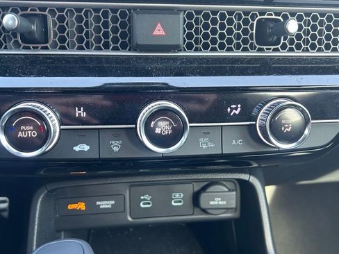 Used 2025 Honda Civic Sport image 16