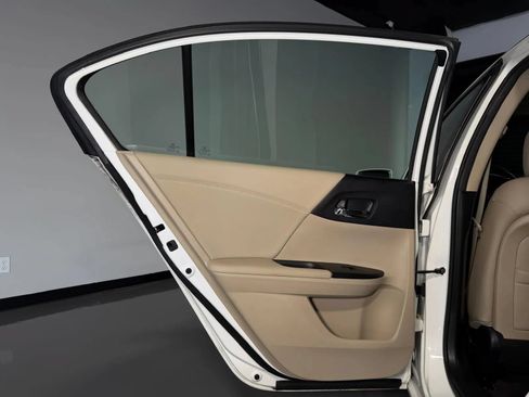 Used 2014 Honda Accord EX-L image 12