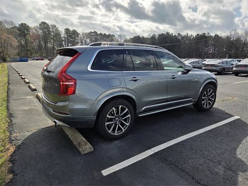 Used 2019 Volvo XC90 T5 Momentum w/ Protection Package Premier image 5