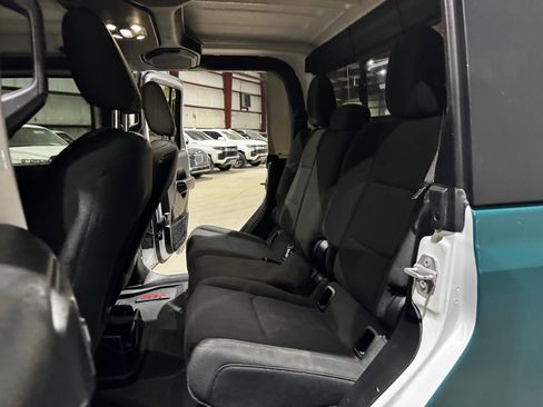 Used 2020 Jeep Gladiator Sport w/ Quick Order Package 24S image 19