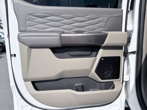 Used 2026 Ford F250 Platinum w/ Platinum Plus Package image 36