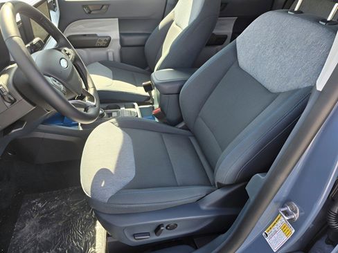 New 2025 Ford Maverick XLT w/ XLT Luxury Package image 30