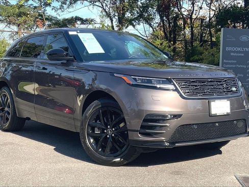 Used 2026 Land Rover Range Rover Velar Dynamic SE image 2