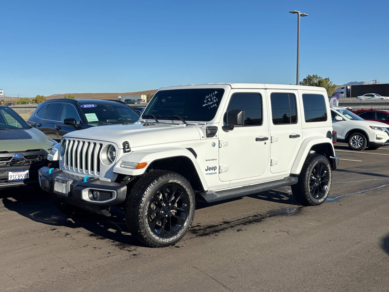 Used 2022 Jeep Wrangler Unlimited Sahara AWD/4WD image 23