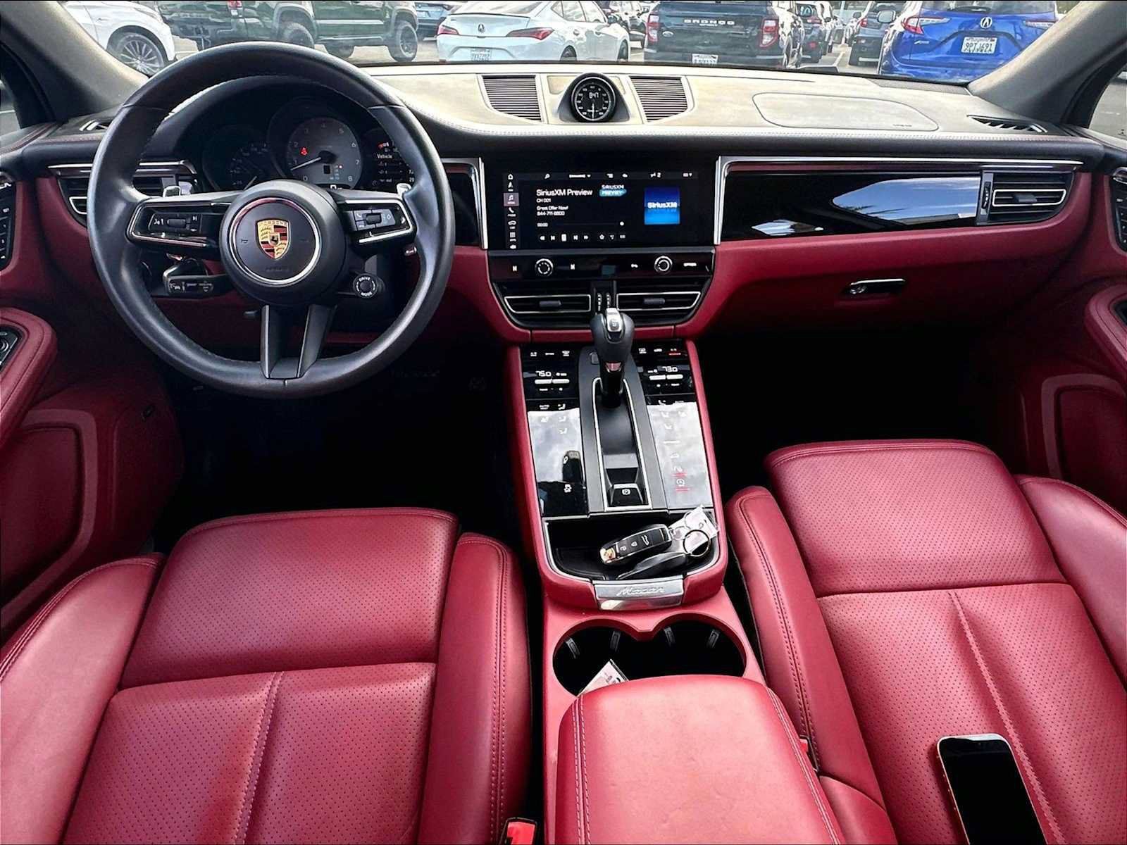 Used 2022 Porsche Macan S AWD/4WD image 16