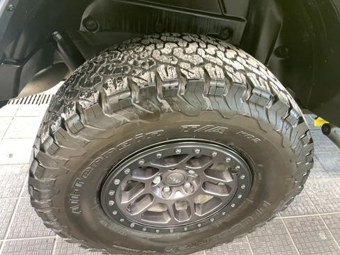 Used 2022 Jeep Wrangler Unlimited Sport image 5