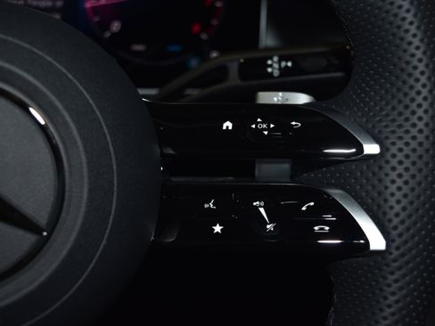 New 2026 Mercedes-Benz C 300 4MATIC Sedan image 9