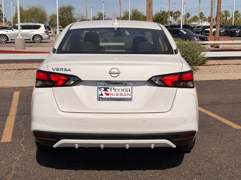 Certified 2025 Nissan Versa SV FWD image 5