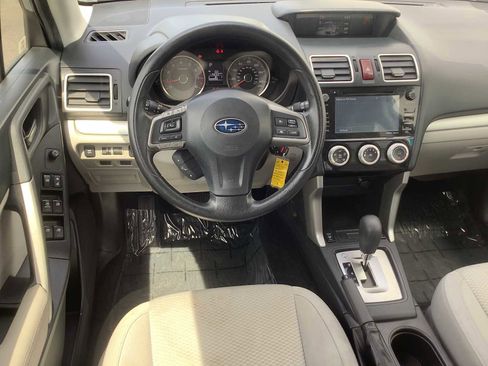 Used 2016 Subaru Forester 2.5i Premium AWD/4WD image 10