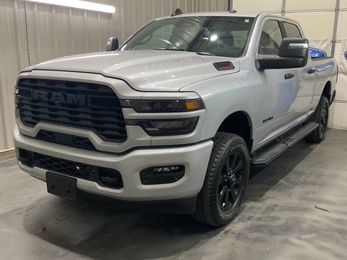 Used 2026 RAM 2500 Big Horn AWD/4WD image 3