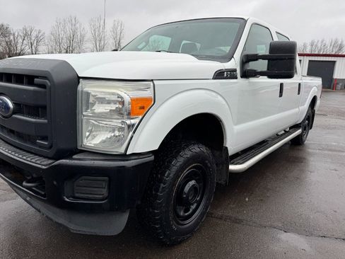 Used 2013 Ford F250 XL w/ Camper Pkg image 9