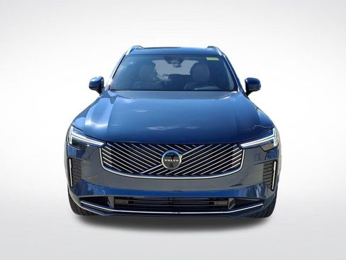 New 2026 Volvo XC90 T8 Plus w/ Protection Package Premier AWD/4WD image 2