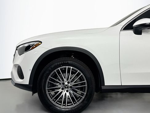 New 2026 Mercedes-Benz GLC 300 image 9