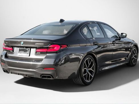 Used 2023 BMW M550i xDrive w/ Dynamic Handling Package AWD/4WD image 6