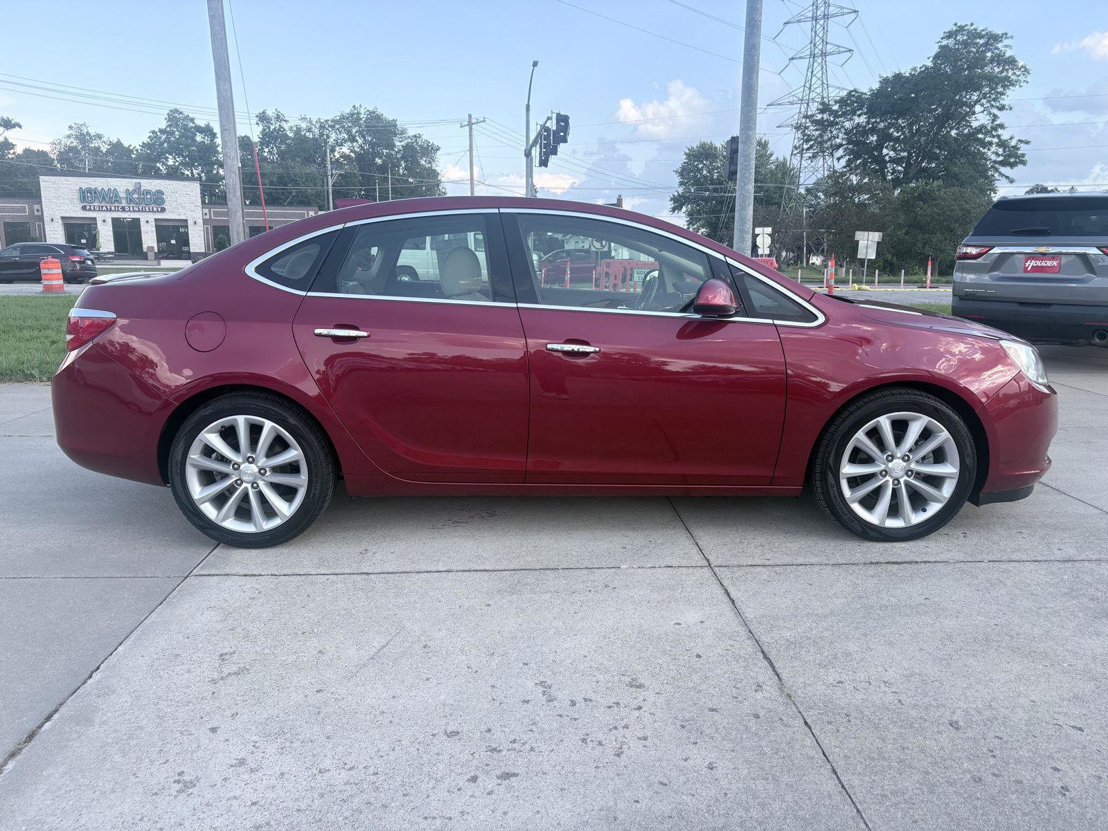 Used 2016 Buick Verano Premium w/ Driver Confidence Package FWD image 7